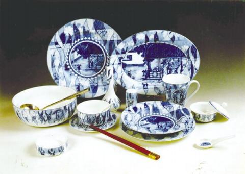 Celebrating a Thousand Years of Jingdezhen Porcelain: The "Red Leaves" Collection