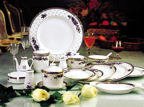 The Creation of the Blue and Gold Peony Porcelain for APEC