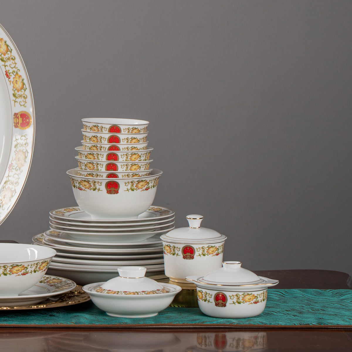 Banquet Peonies · 122-Piece Dinner Service — detail view 2