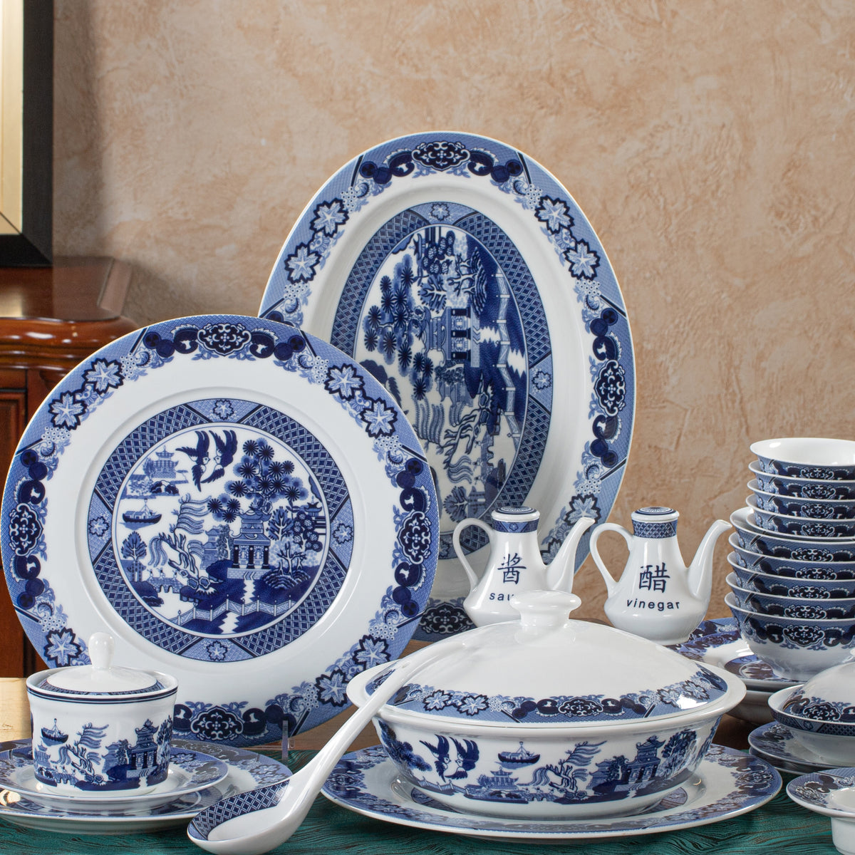 Classical Gardens · 228-Piece Dinner Service — detail view 1