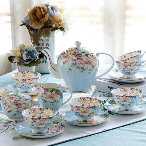 Fine China and Porcelain: A Deep Dive into Elegant Ceramics