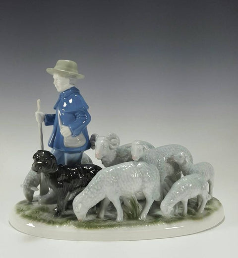 Gerold Porcelain Piece