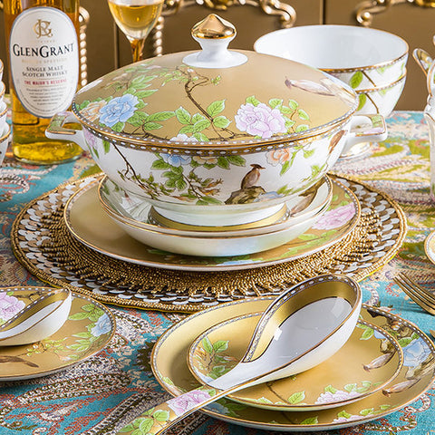 Discover the Elegance of a Beautiful Dinner Set from Jingdezhen Porcelain