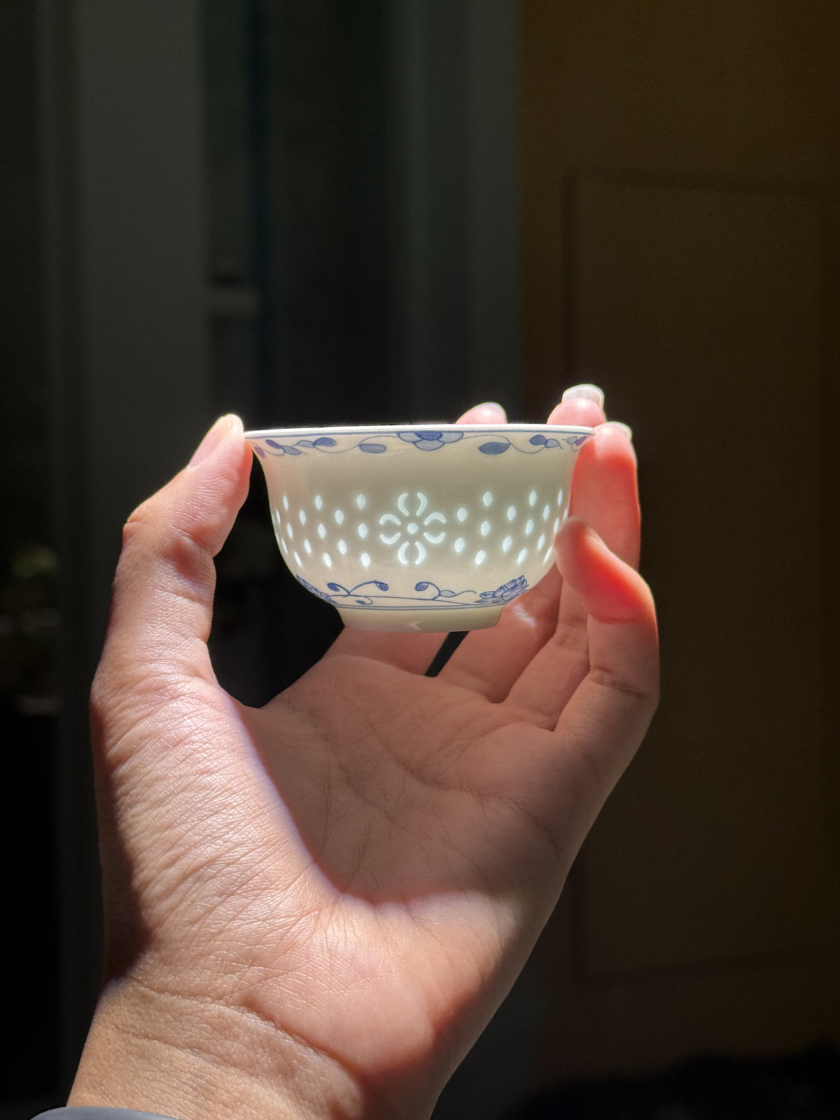 Lotus Scroll Linglong